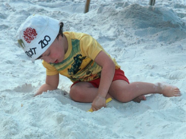 , at Flamingo Motel, Clearwater Beach, FL. First week in Jan., 1976